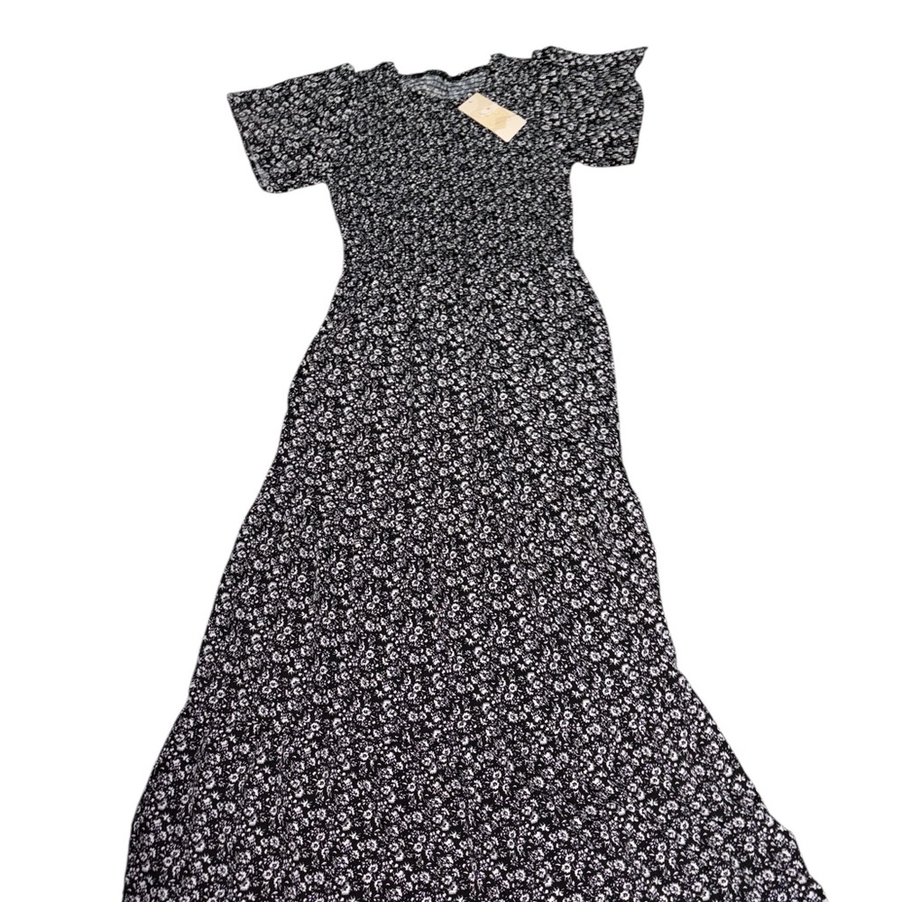 NWT Floral Black and White Maxi Dress Size Medium